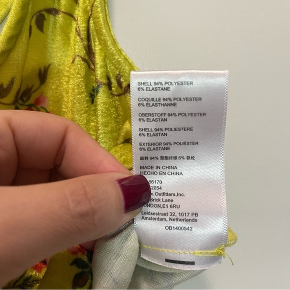 Urban Outfitters Carlyn Velvet Tank Top - Large - Picture 5 of 5